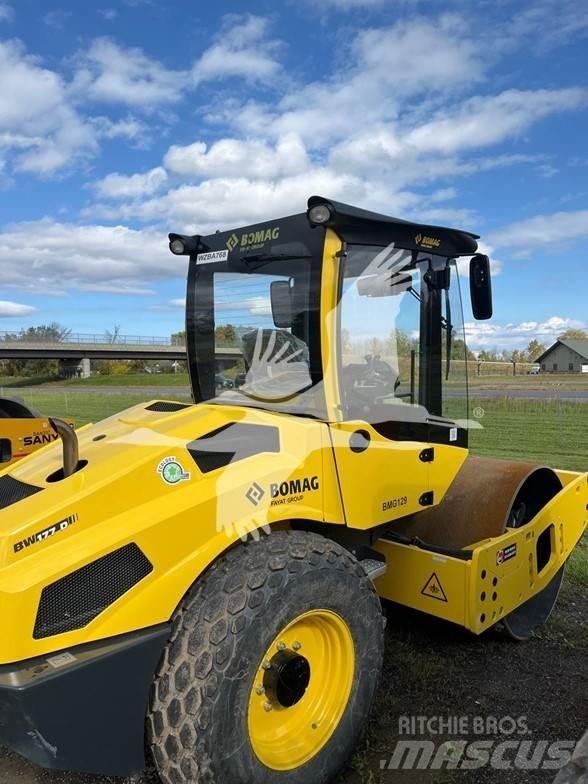 Bomag BW177D-5 مداحل أحادية الأسطوانة