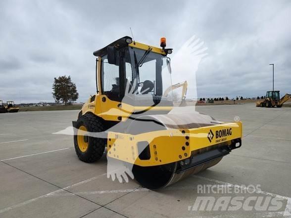 Bomag BW177D-5 مداحل أحادية الأسطوانة