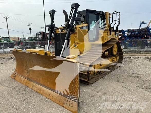CAT D6T LGP بلدوزرات مجنزرة