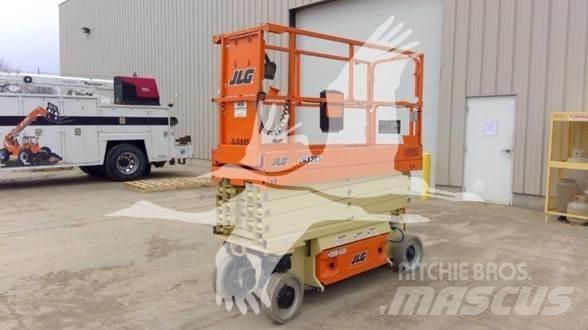 JLG 2632ES رافعات مقصية الشكل