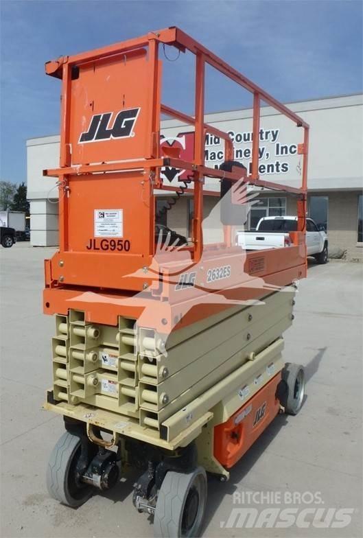 JLG 2632ES رافعات مقصية الشكل