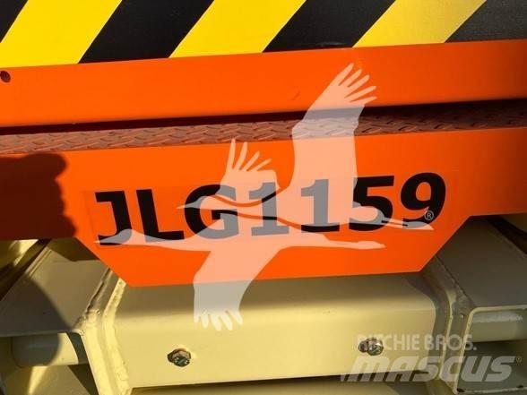 JLG 4045R رافعات مقصية الشكل