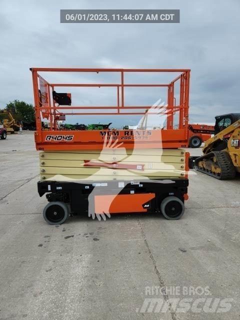 JLG 4045R رافعات مقصية الشكل