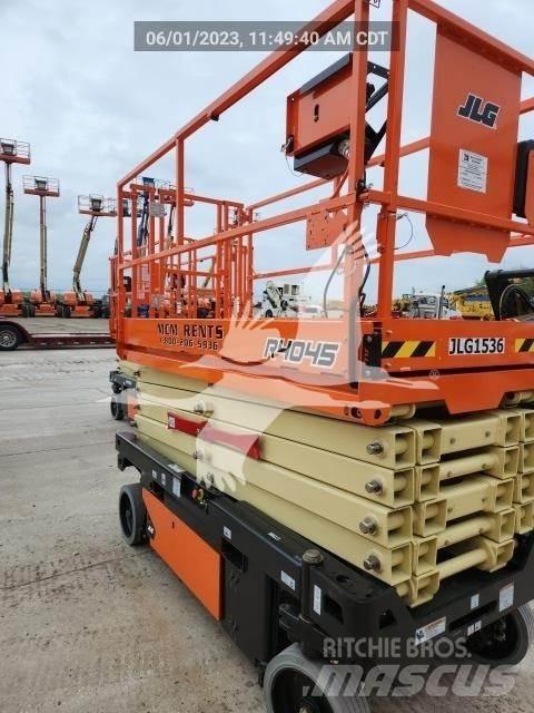 JLG 4045R رافعات مقصية الشكل