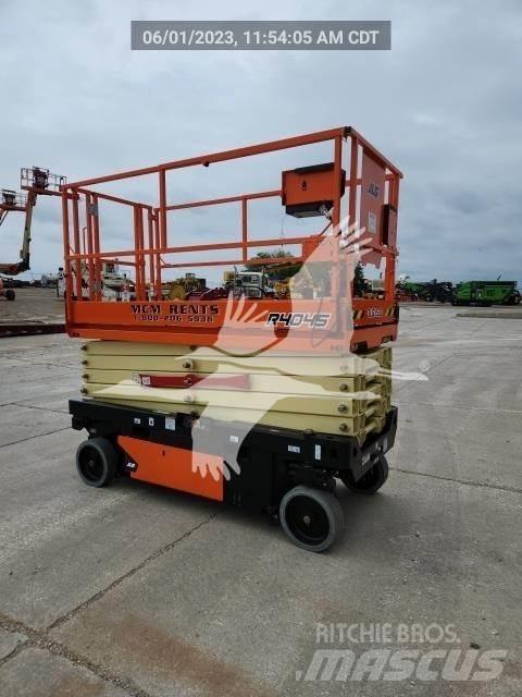 JLG 4045R رافعات مقصية الشكل