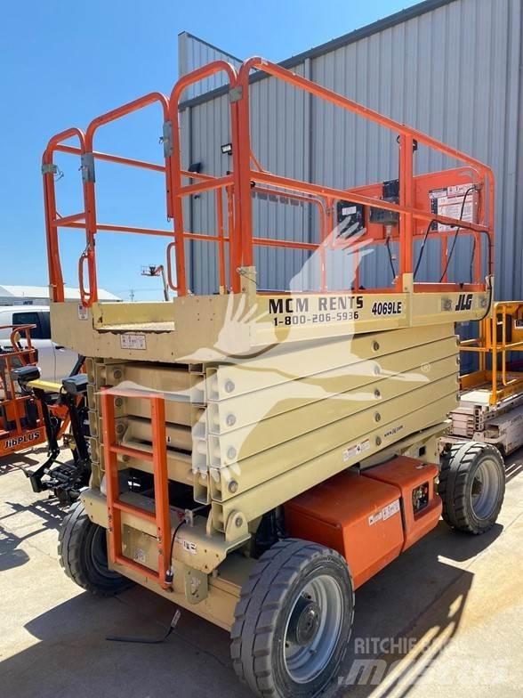 JLG 4069LE رافعات مقصية الشكل