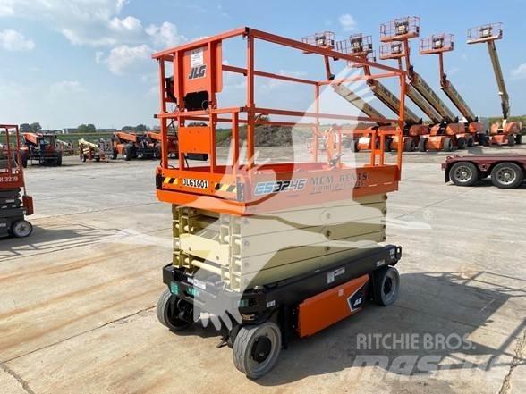 JLG ES3246 رافعات مقصية الشكل