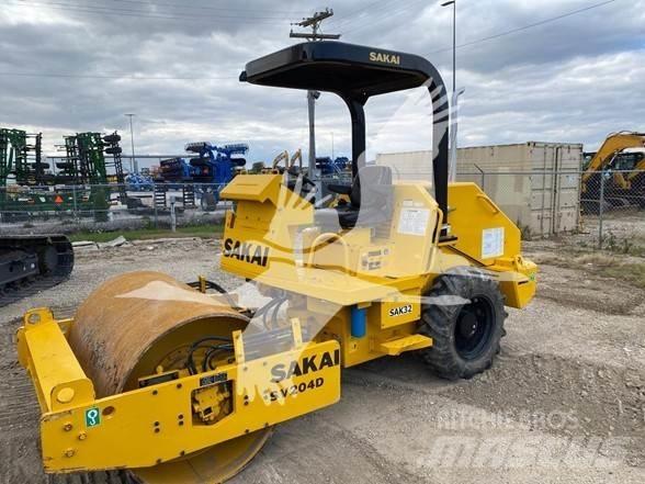 Sakai SV204D مداحل أحادية الأسطوانة