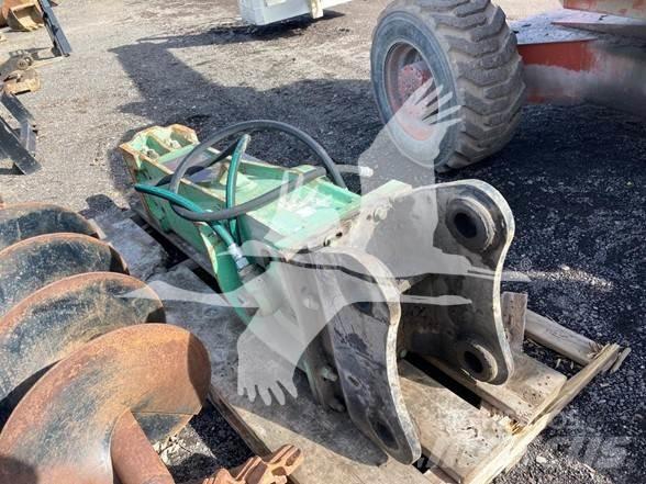 Tramac 700 F3 دلاء