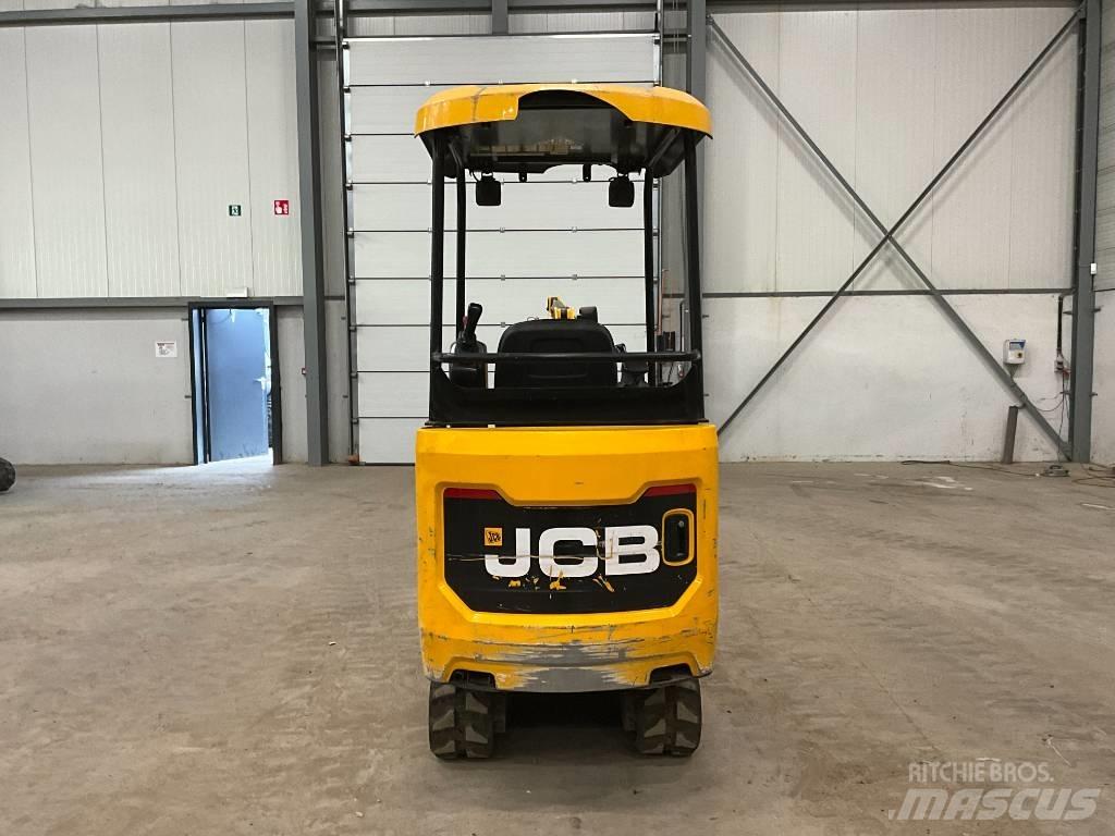 JCB 15 C-1 حفارات صغيرة أقل من 7 طن (حفارات صغيرة)