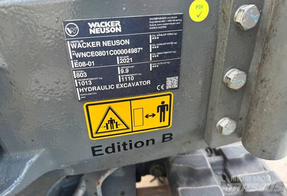 Wacker Neuson 803 حفارات زحافة