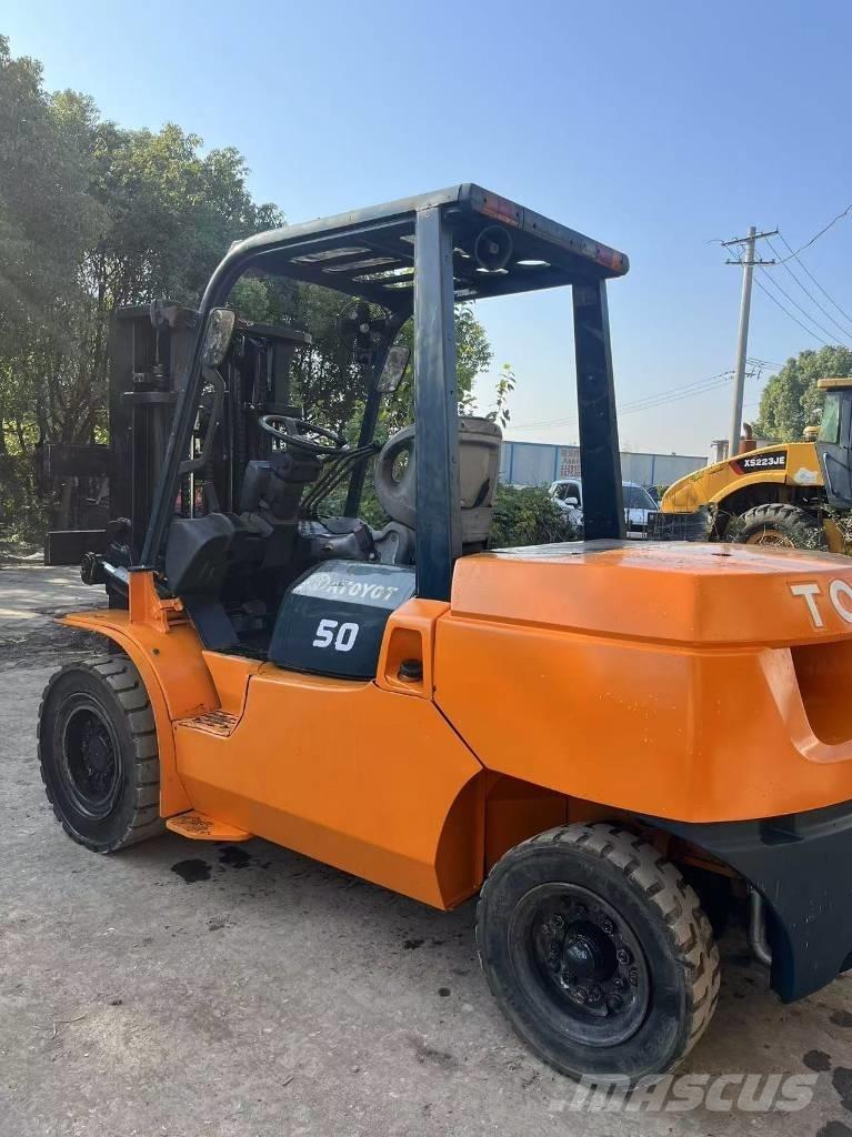Toyota FD 50 شاحنات الديزل
