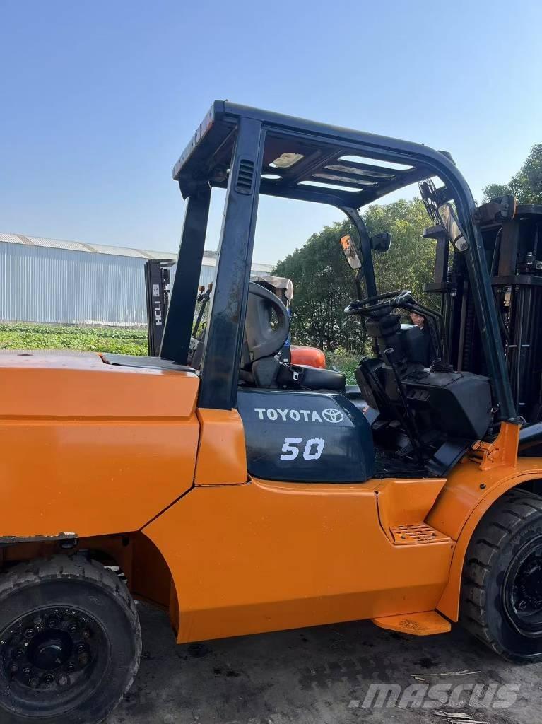 Toyota FD 50 شاحنات الديزل