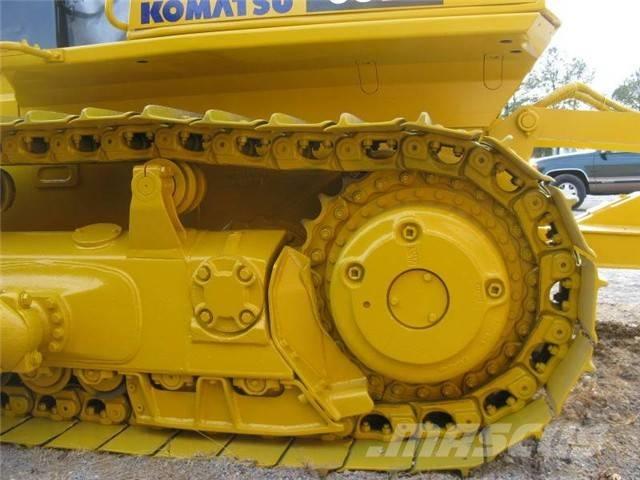 Komatsu D 65 EX بلدوزرات مجنزرة