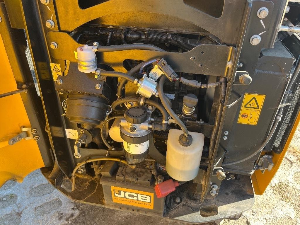 JCB 16 C-1 T3 حفارات صغيرة أقل من 7 طن (حفارات صغيرة)