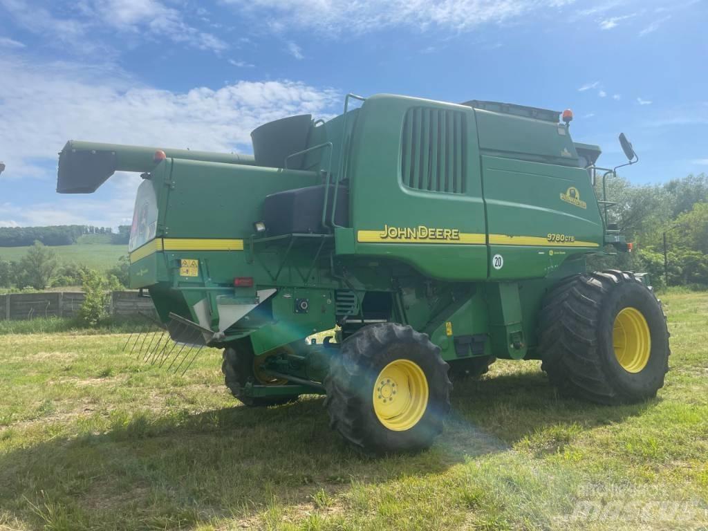 John Deere 9780 CTS حصادات