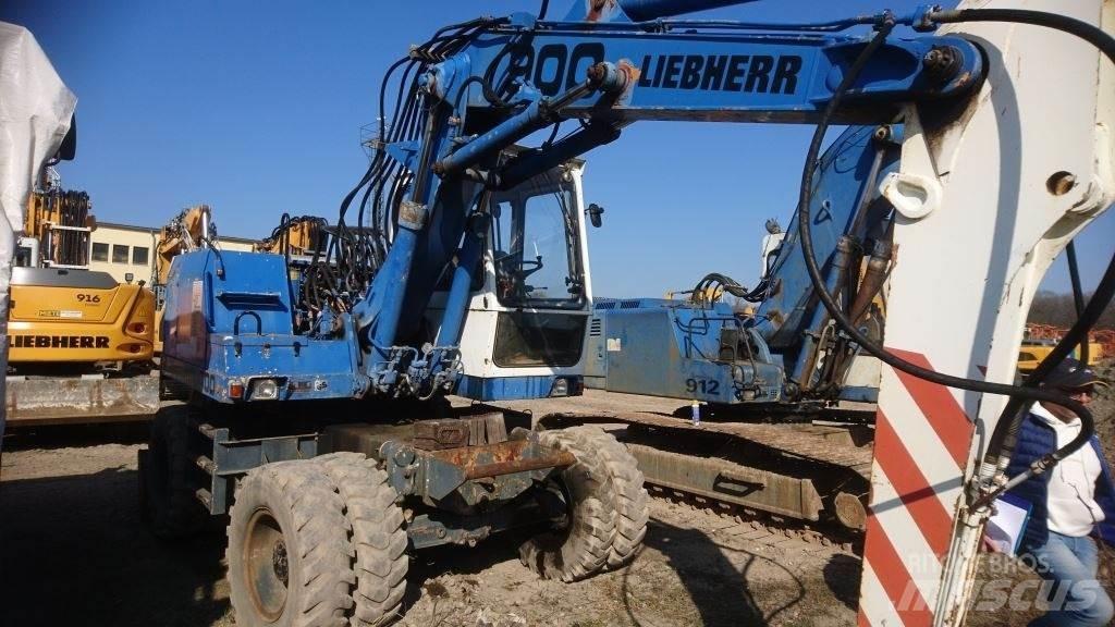 Liebherr A900 حفارات بعجل