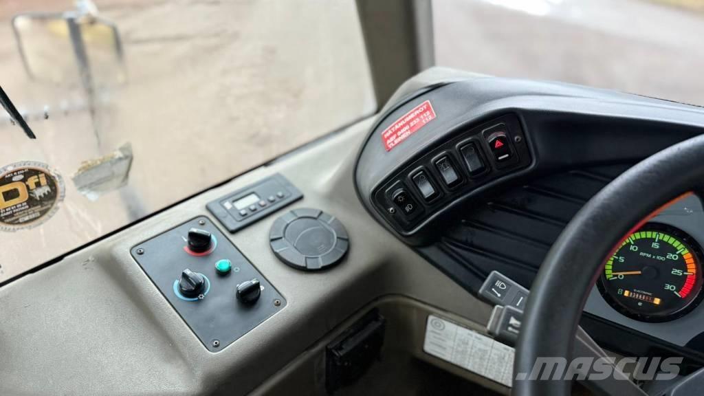 CASE 330 B ساحبات مفصلية