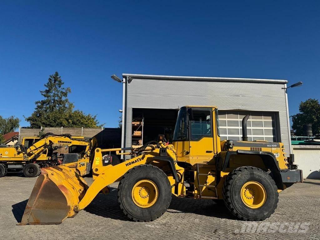 Komatsu WA 320-3H لوادر بعجل