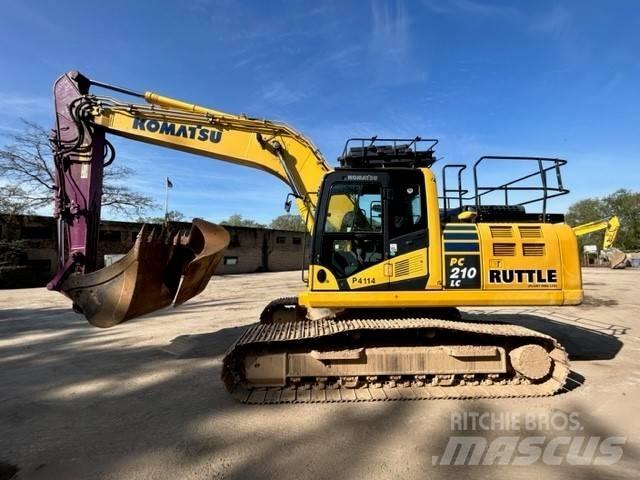 Komatsu PC 210 LC-11 حفارات زحافة