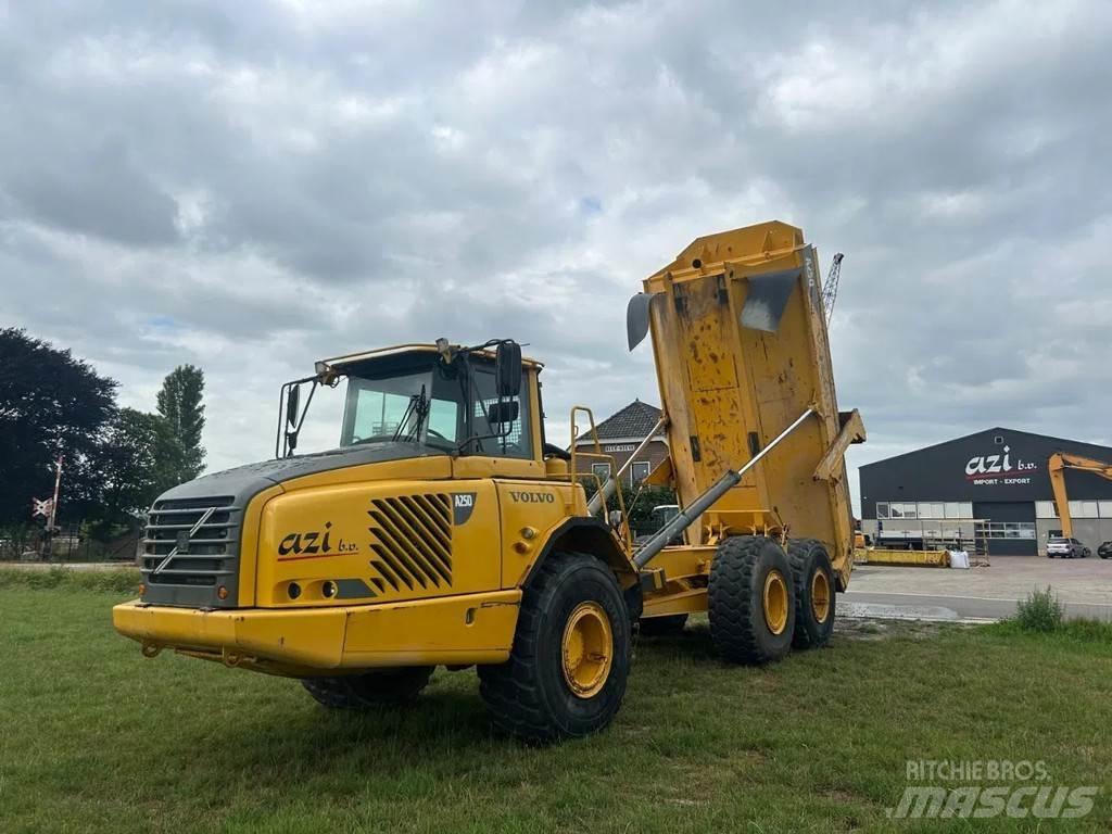 Volvo A25D ساحبات مفصلية