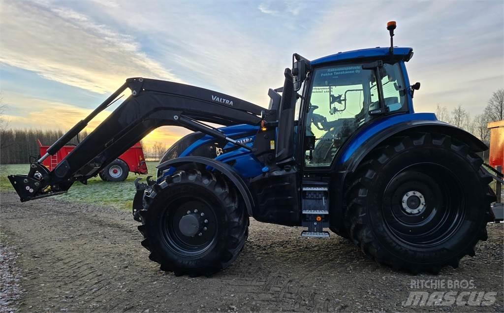 Valtra T175e Versu الجرارات