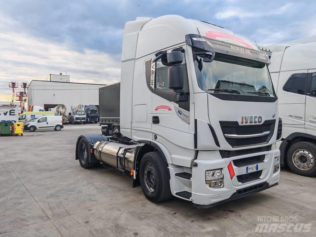 Iveco STRALIS 400 NP وحدات الجر