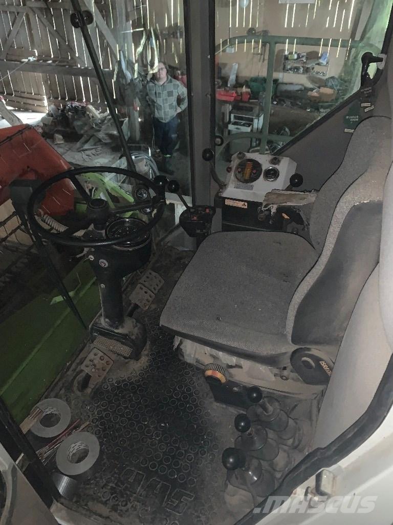 CLAAS Dominator 68 S حصادات
