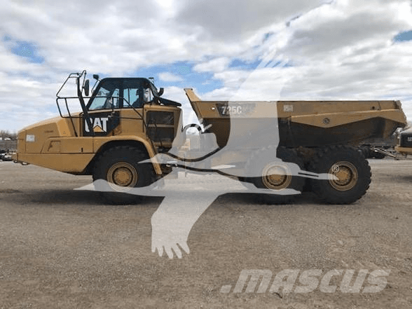 CAT 730C ساحبات مفصلية