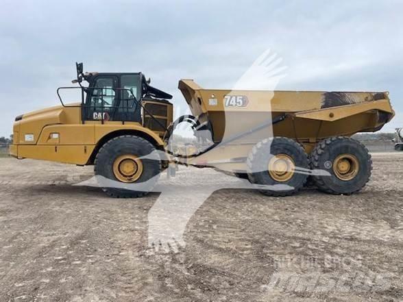 CAT 745 ساحبات مفصلية