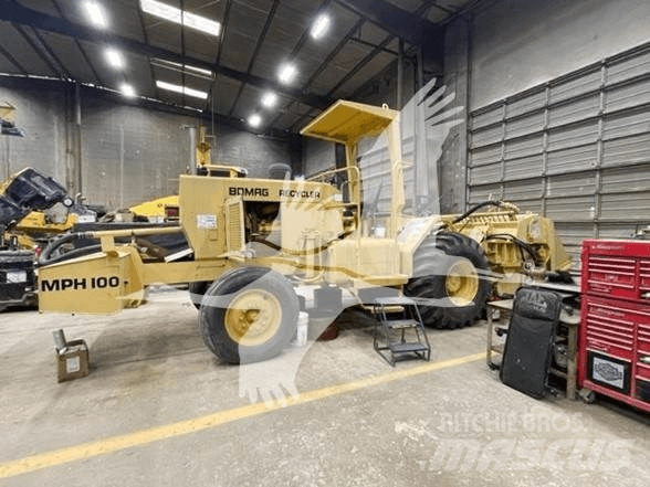 CAT D5K2 LGP بلدوزرات مجنزرة