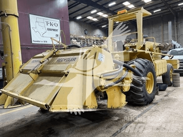 CAT D5K2 LGP بلدوزرات مجنزرة