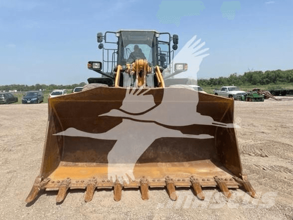 CAT D6T XL بلدوزرات مجنزرة