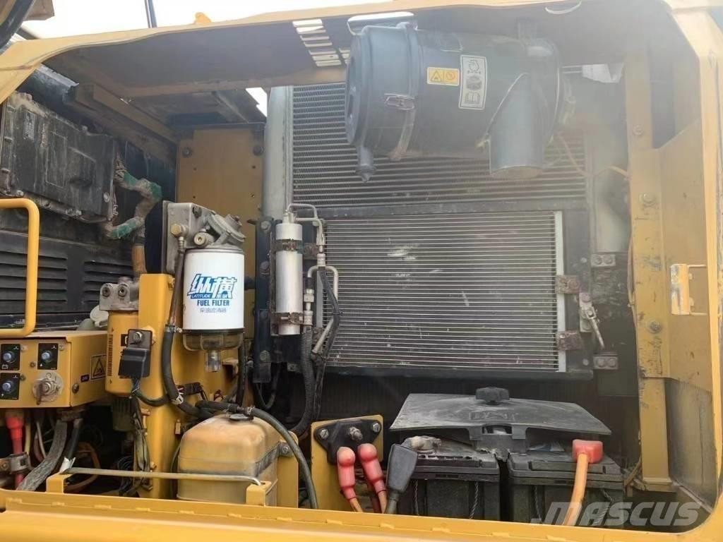 CAT 315D حفارات زحافة