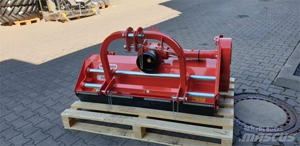 Maschio FURBA 140 جزازات وأغطية المراعي