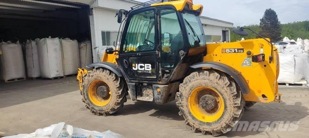 JCB 531-70 مناولات متداخلة