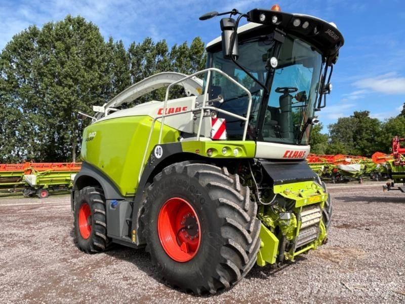 CLAAS JAGUAR 940 علافات ذاتية الدفع