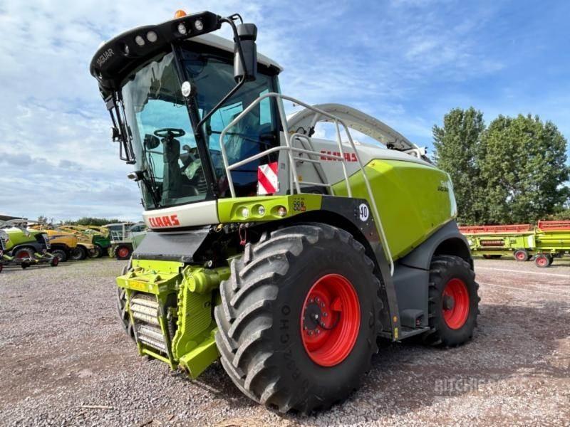 CLAAS JAGUAR 940 علافات ذاتية الدفع