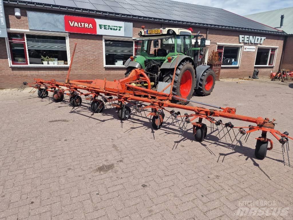 Kuhn 8501 MHO مكابس وميبسات التبن