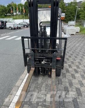 Manitou MI 18 D شاحنات الديزل