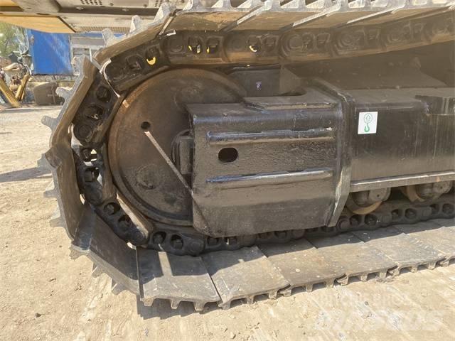 Sany SY 305 H حفارات زحافة