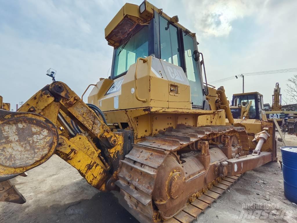 CAT D 7 G 2 لوادر بعجل