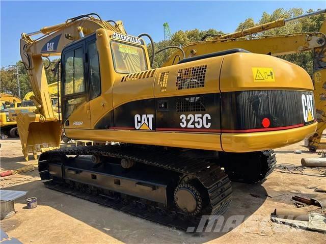 CAT 325 C حفارات زحافة
