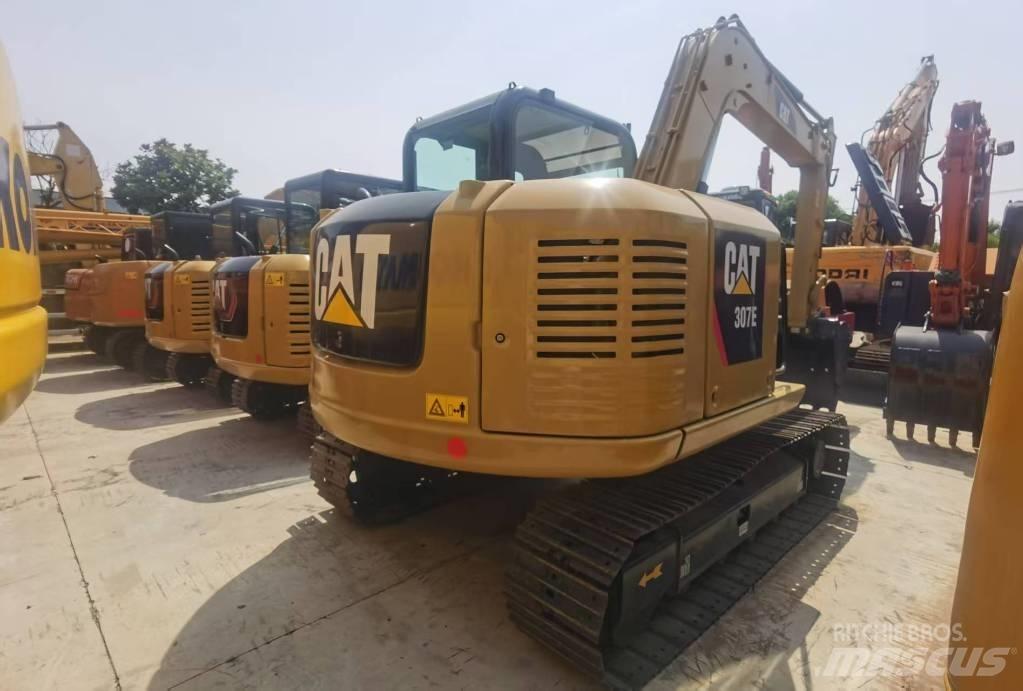 CAT 307E حفارات زحافة