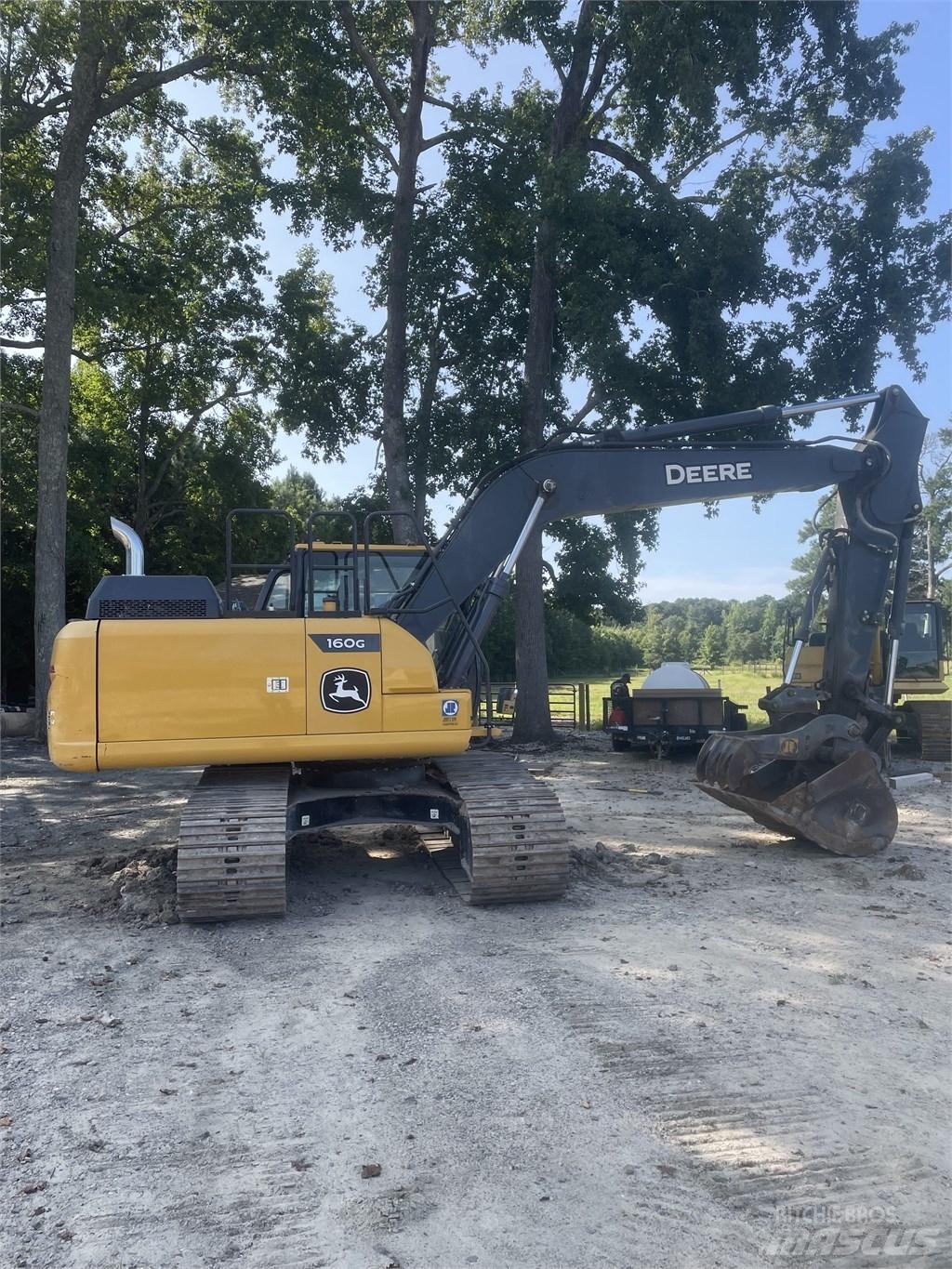John Deere 160 GLC حفارات زحافة