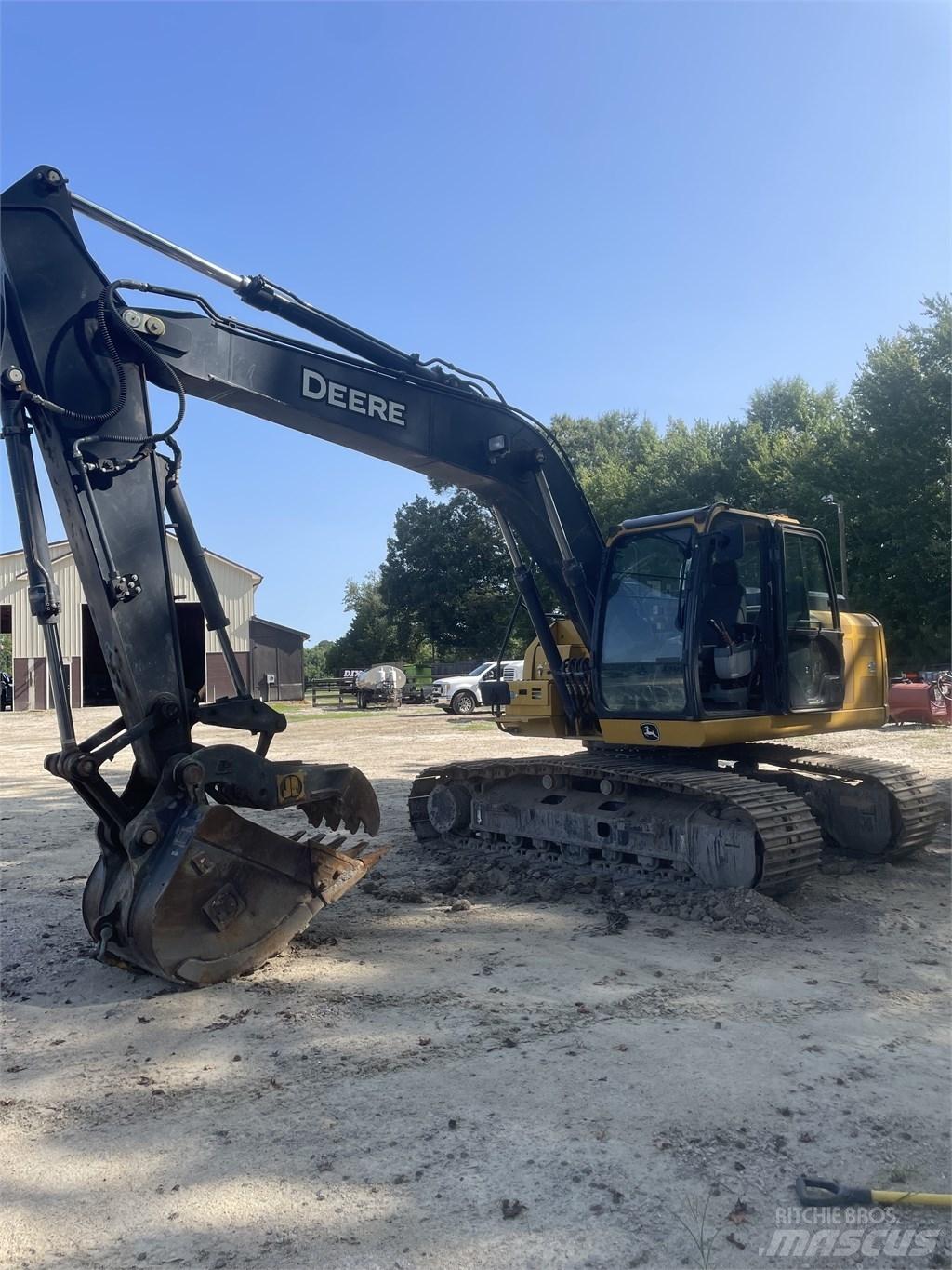 John Deere 160 GLC حفارات زحافة
