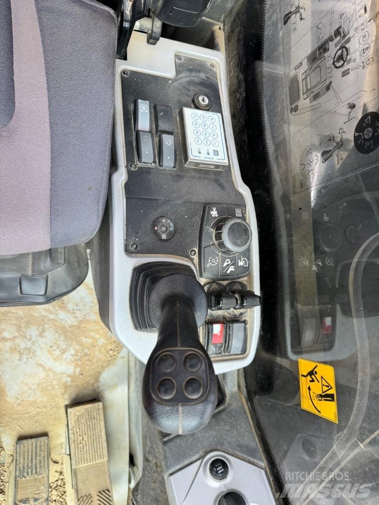 Mecalac 12 MTX حفارات بعجل