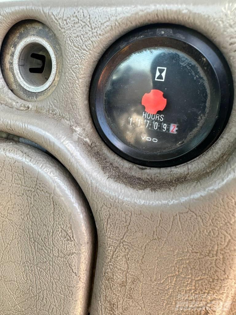 Volvo L180F لوادر بعجل