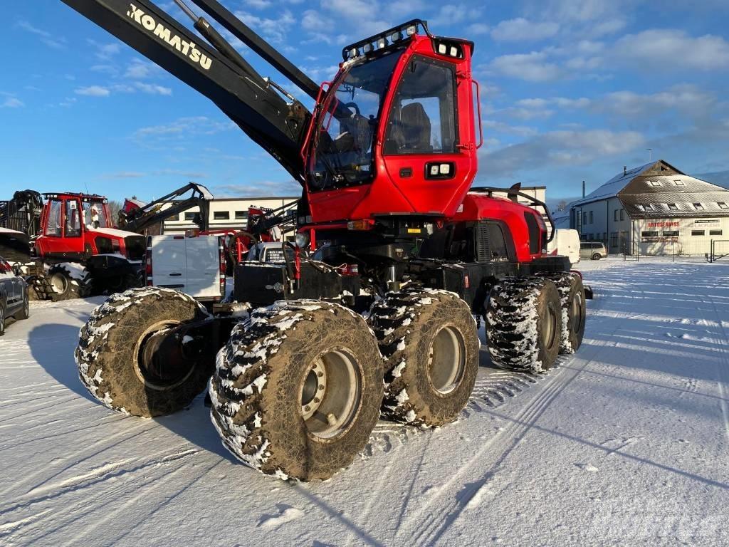 Komatsu 931 XC حصادات