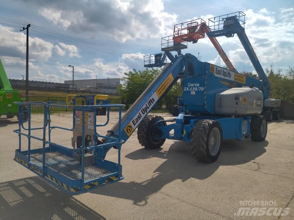 Genie ZX 135/70 رافعات سلة مفصلية